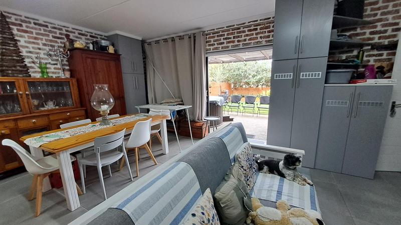 4 Bedroom Property for Sale in Jongensfontein Western Cape